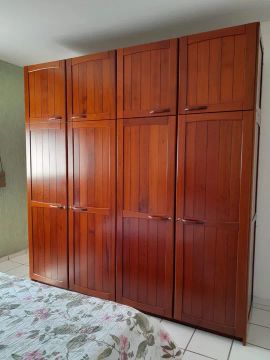 Guarda-Roupa original em madeira Ipê 
