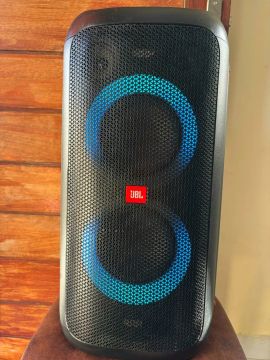 Caixa de Som JBL PartyBox 100