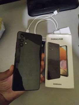 Samsung Galaxy A32 Preto - Novo