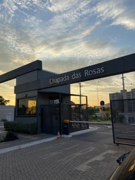 Alugo Apartamento de 2 quartos no Chapada das Rosas