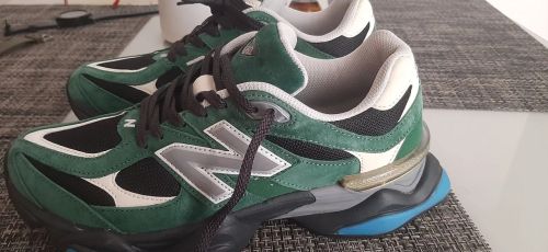 Tênis New Balance 9060 verde n°41