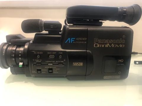 Filmadora Panasonic OmniMove PV-110