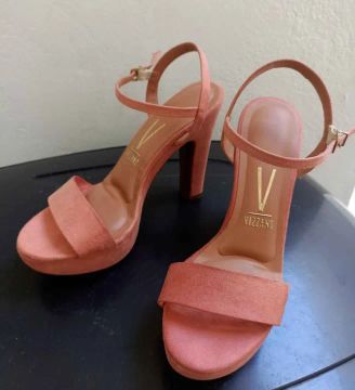 Sandália Vizzano n° 36 - Nova