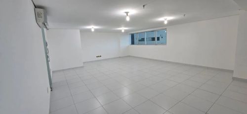 Sala Comercial  Ed. New York Square na Av. 136 Setor Marista - Goiânia - GO