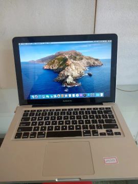Macbook Pro Apple A1278 MD101BZ/A Intel Core i5, SSD 500GB, 8GB RAM, Tela 13.3" Prata