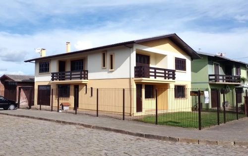 CAXIAS DO SUL - Casa Padrão - DE LAZZER