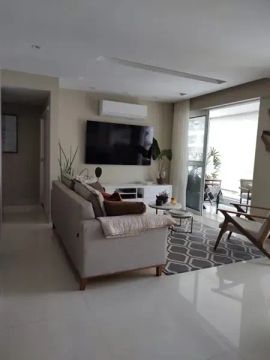 Barra da Tijuca - Condomínio Varanda da Rosas - Excelente Apartamento Original Três Quarto