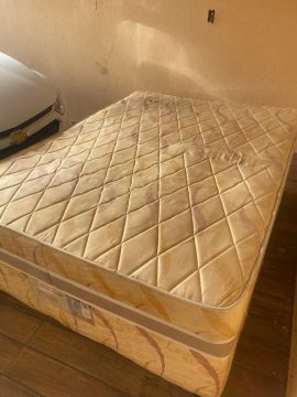 Cama Box casal Onix  - Ótimo Estado
