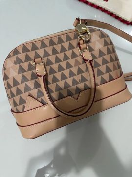 Bolsa Schutz Triangle Bege