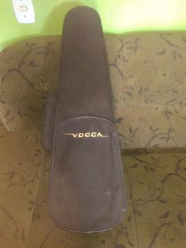 Vendo um violino com defeito 