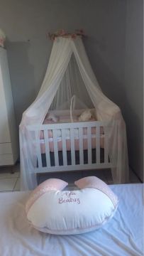 Vendo Dorsel e véu para berço 