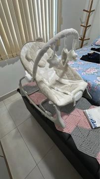 Cadeira de Balanço para Bebê Maxxy Baby - Novo
