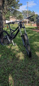Bicicleta Mountain Bike