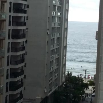 Alugo temporada Apartamento Pitangueiras Guaruja  vista mar 4 quartos