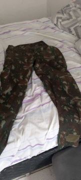 Calça camuflada