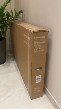 Vendo 02 Caixa para tv de 60 polegadas com isopo interno 