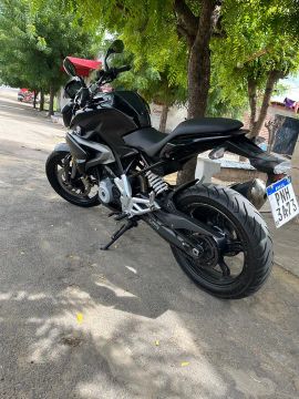 BMW F 800 R - 2017 - Impecável