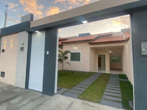 Casa Terrea De 03 Quartos Sendo 01 Suite Em Localizacao Privilegiada Parnaiba! Cód. AAHH3D