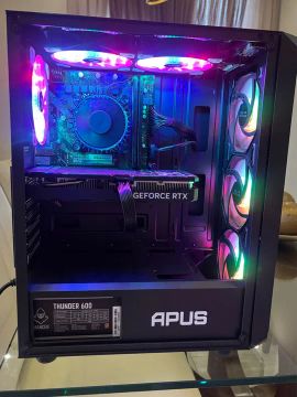 PC Gamer RTX 4060 - i5 14400f *10 meses de uso