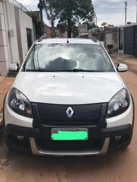 Renault Sandero Stepway 13/14 automático 1.6 completo