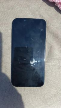 IPhone 13. (leia a descrição)