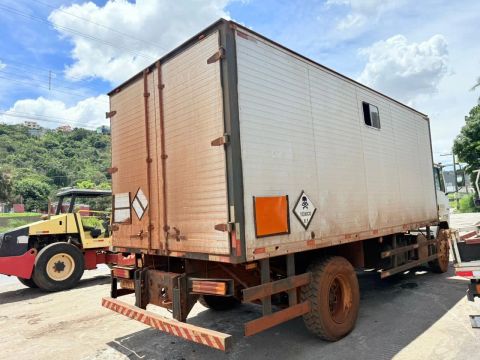 Baú Caminhão Toco Marca: GASCON Ano: 2013 valor só pra esta semana para ir embora