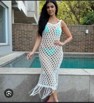 Vestido de crochê branco para praia