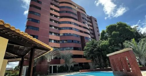 Belíssimo Apartamento 4/4 Sendo 03 Suítes 232M² em Capim Macio