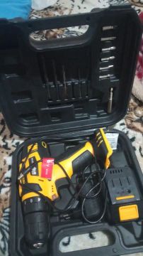 Parafusadeira e Furadeira a Bateria WAP BPF 12V Com Maleta De Acessórios
