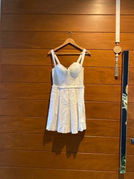 Vestido branco de renda 40