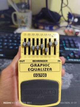 Equalizador Gráfico Behringer EQ700