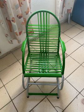 Cadeira de balanço infantil
