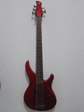 Baixo Yamaha TRBX 305 