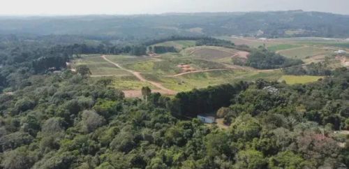 Lotes em Cotia  500m² em Condomínio Fechado com Infraestrutura em Andamento