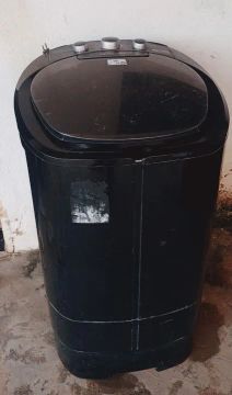 Máquina de Lavar Roupa - Semi-nova
