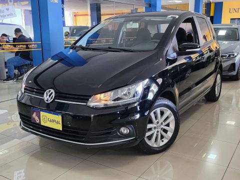 Volkswagen Fox Connect 1.6 - Pouquíssimo KM 