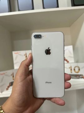 iPhone 8 Plus Branco 256Gb $ 1099,00 Semi novo 