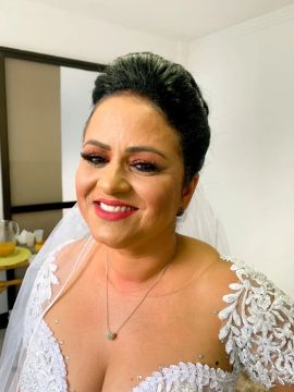 Promoção ! Maquiagem profissional por apenas 140,00