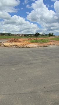 Lote de Esquina com 522 m² - Bairro Vitoria da União - Sete Lagoas - Lote Plano