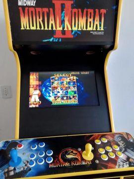Máquina de Arcade Mortal Kombat II