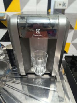 Bebedouro de água Electrolux