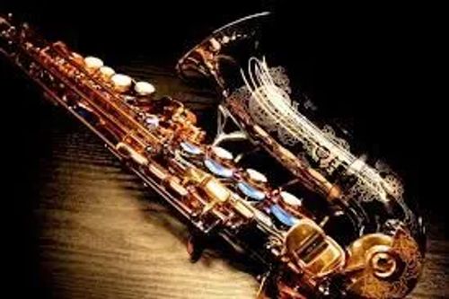 Saxofonista free lancer - só mandar seu repertório 