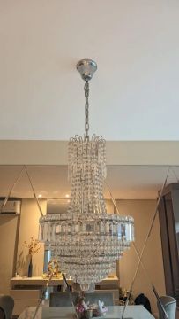 Lustre de Cristal - Iluminação elegante para sua casa