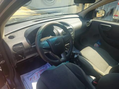 Carro GM/Montana Conquest 1.4