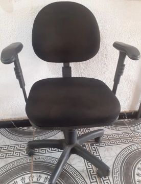 Cadeira de Escritório Giratória com Rodinhas