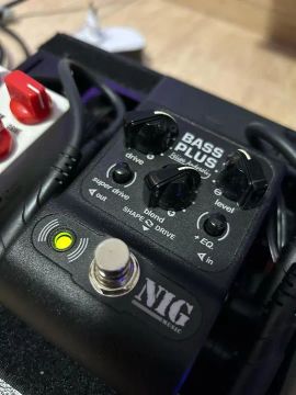Pedal de Baixo Bass Plus Nig Music