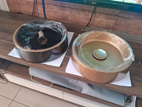 Par de Cubas para Banheiro - Dourado e Preto