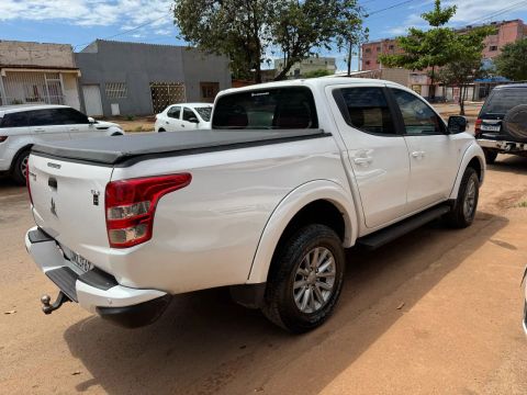 L200 triton sport gls 2.4 cd diesel aut