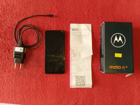 Celular Motorola Moto E22 