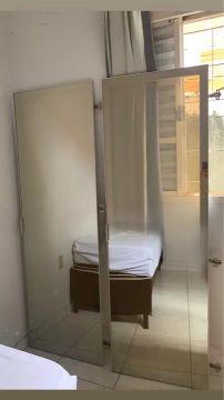Portas espelhadas de alto padrão
